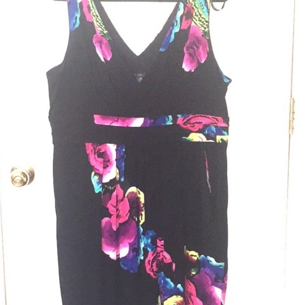 Bisou Bisou Black Floral midi dress